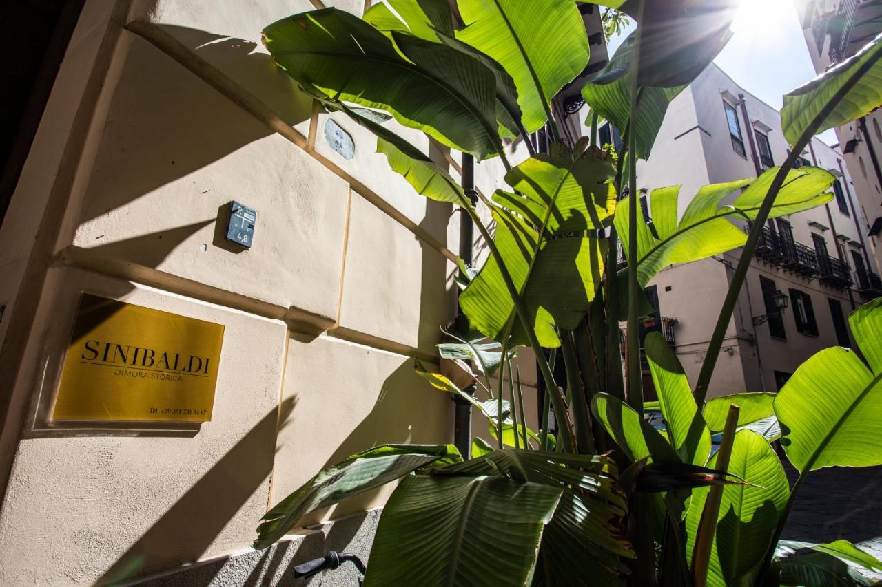 Dimora Sinibaldi Bed & Breakfast Palermo Bagian luar foto