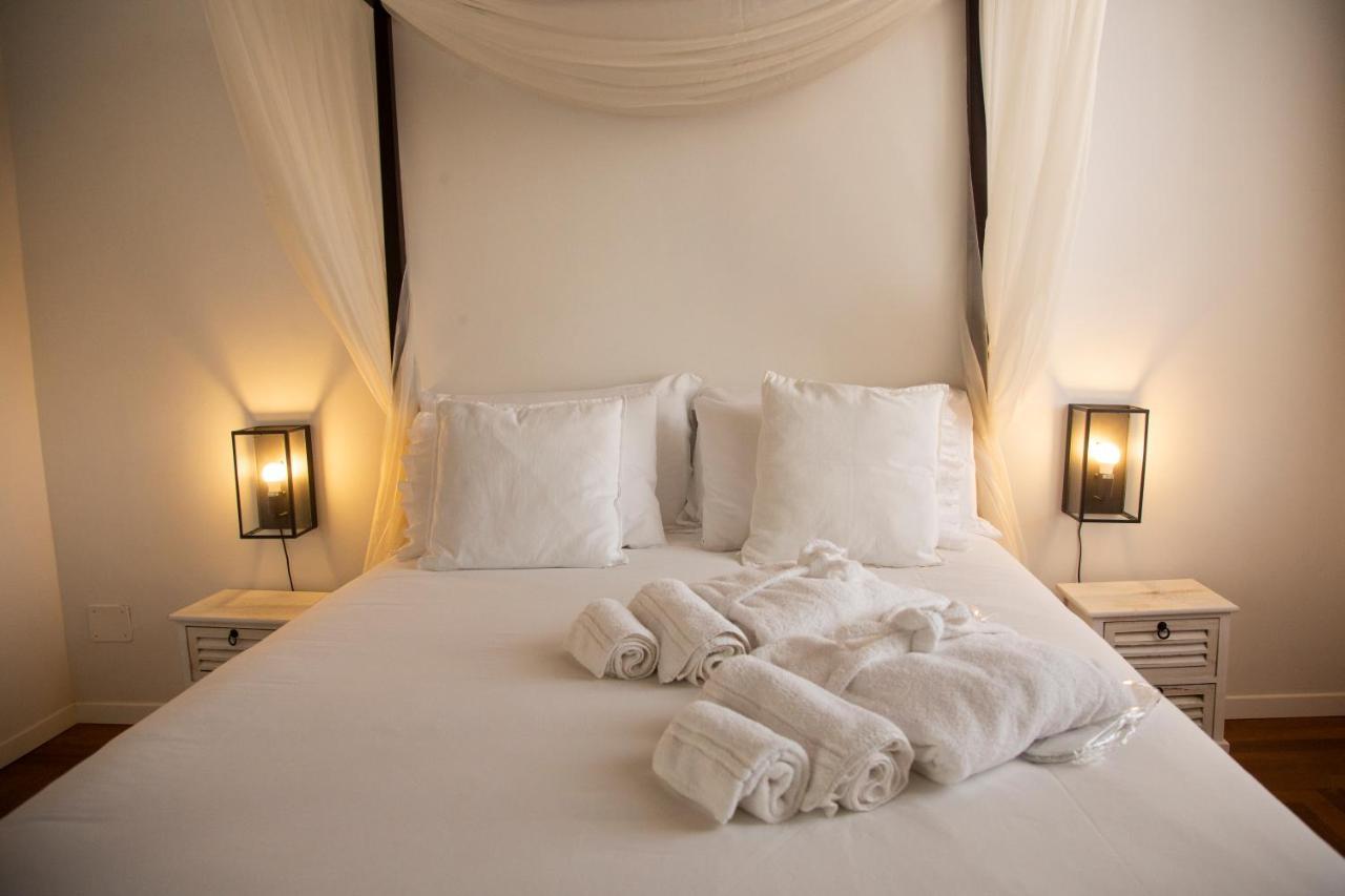 Dimora Sinibaldi Bed & Breakfast Palermo Bagian luar foto
